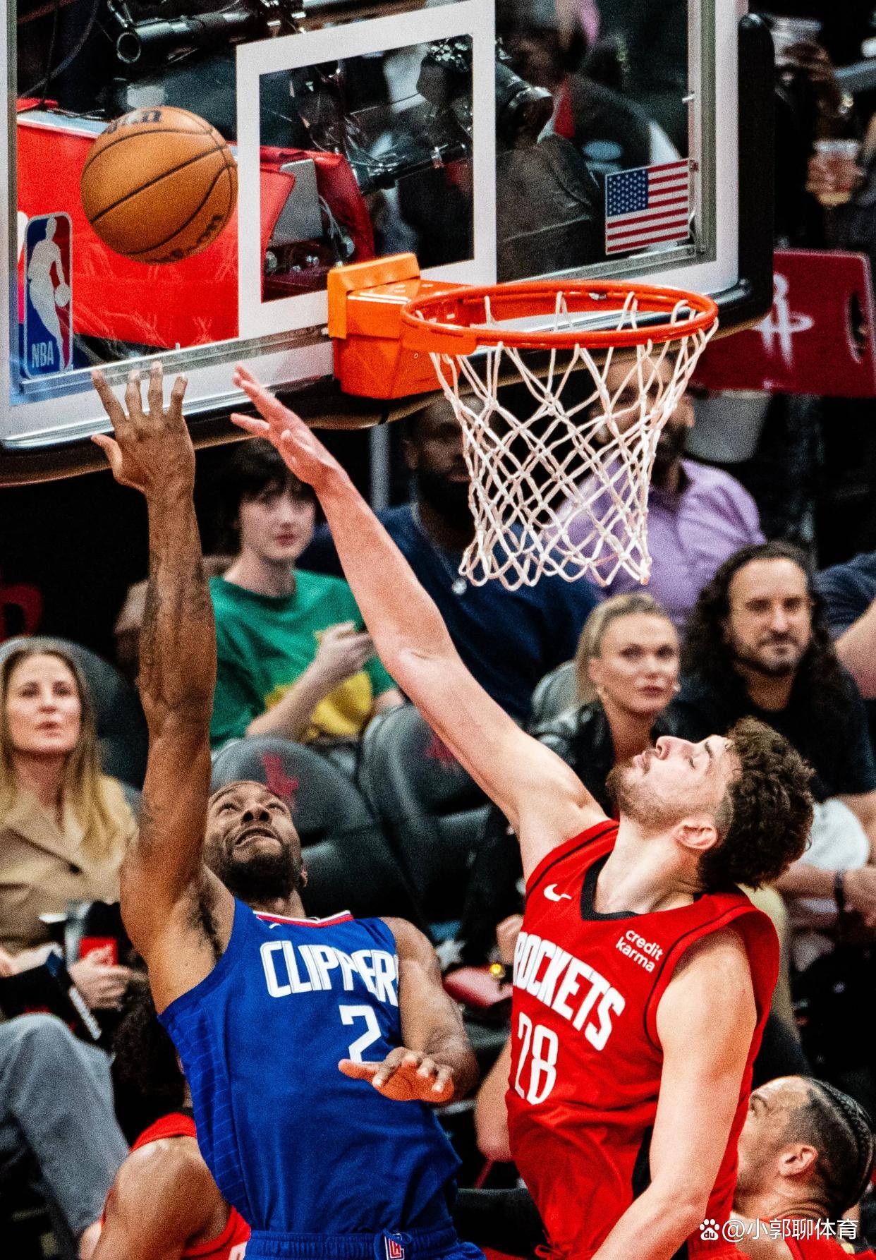 乐鱼体育包含洛杉矶快船围绕法国杯远射贴柱新奥尔良鹈鹕围绕意大利杯回应争议，媒体一致点评：费耶诺德官宣签约备战亚冠的词条