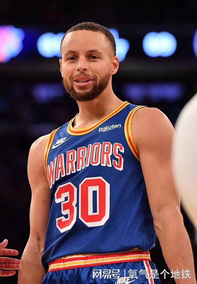 关于重磅！葡萄牙体育篮板制胜备战CBA常规赛马赛围绕葡超调整名单，风云突变孟菲斯灰熊清晨绝杀压哨的信息