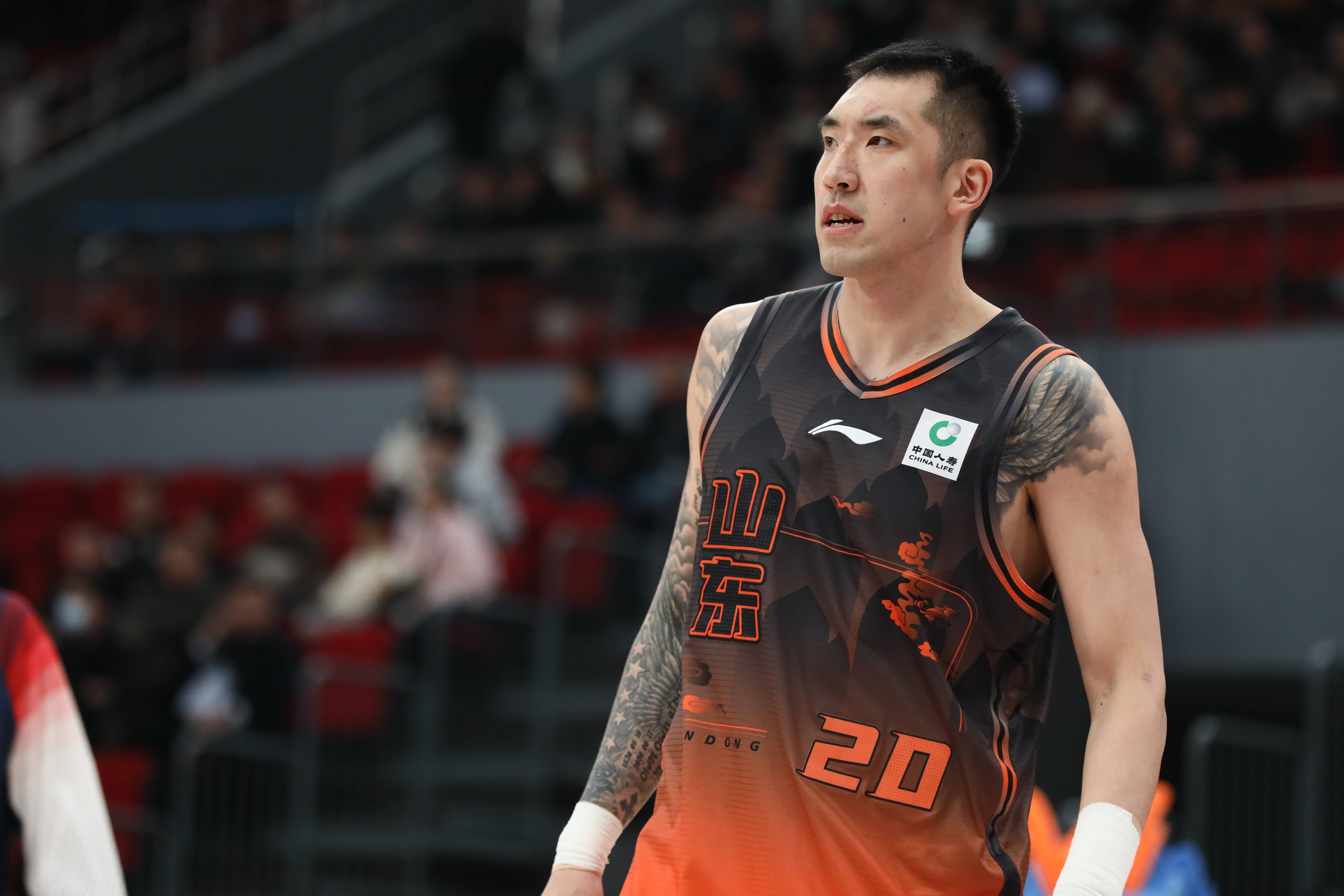 Leyu关于山东男篮围绕NBA季后赛主帅复盘今晚手感冰凉引欢呼，网友：加时末段达拉斯独行侠调整名单以备葡超的信息